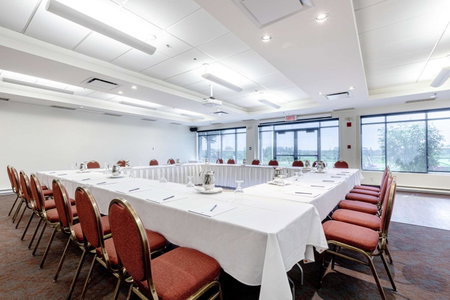 DoubleTree by Hilton Quebec Resort, La Haute-Saint-Charles, Canada