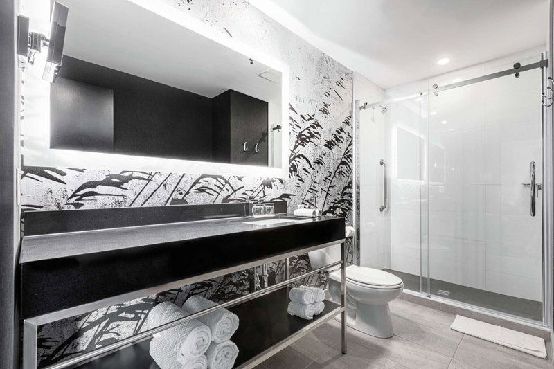 DoubleTree by Hilton Quebec Resort, La Haute-Saint-Charles, Canada