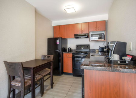 Coast Calgary Downtown Hotel & Suites by APA, Calgary, Canada