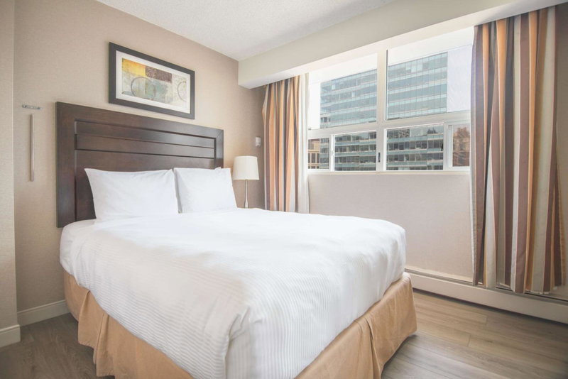 Coast Calgary Downtown Hotel & Suites by APA, Calgary, Canada
