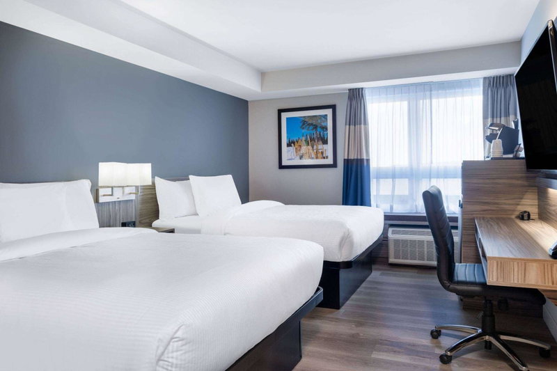 Microtel Inn & Suites by Wyndham Kanata Ottawa West, Kanata, Canada