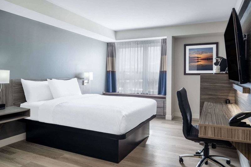 Microtel Inn & Suites by Wyndham Kanata Ottawa West, Kanata, Canada