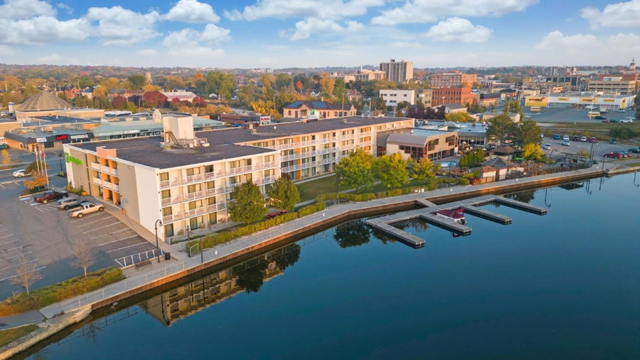 Holiday Inn Hotel Peterborough Waterfront by IHG, Peterborough, Canada