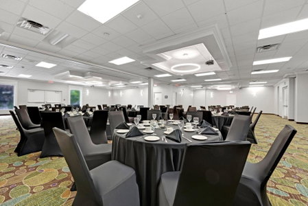 Holiday Inn Hotel Peterborough Waterfront by IHG, Peterborough, Canada