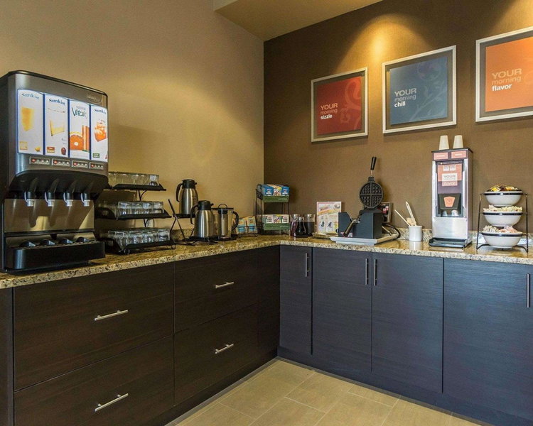 Comfort Inn & Suites Edmonton International Airport, Leduc, Canada