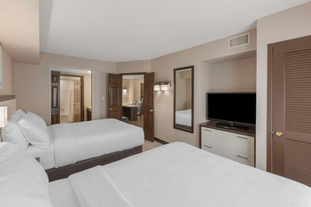 Executive Residency by Best Western Toronto-Mississauga, Brampton, Canada