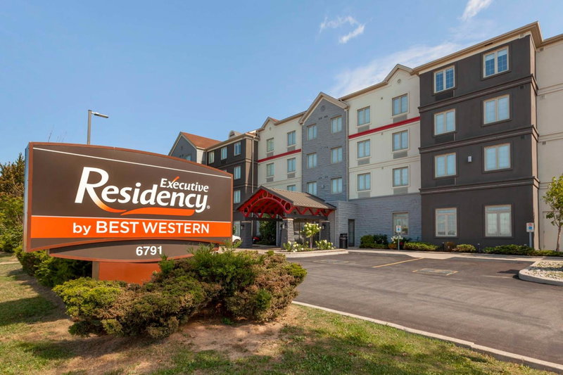 Executive Residency by Best Western Toronto-Mississauga, Brampton, Canada