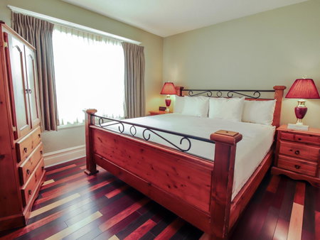 James Bay Inn Hotel, Suites & Cottage, Victoria, Canada