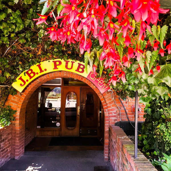 James Bay Inn Hotel, Suites & Cottage, Victoria, Canada