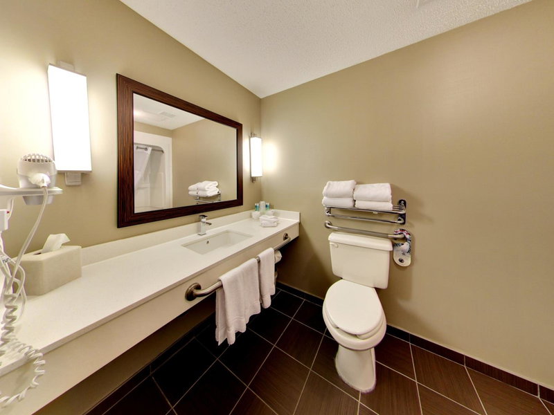 Holiday Inn Express Hotel & Suites - Edmonton International Airport by IHG, Leduc, Canada
