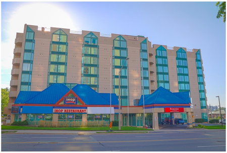Ramada by Wyndham Niagara Falls/Fallsview, Niagara Falls, Canada