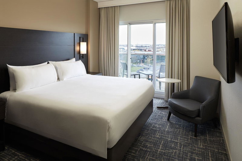 Residence Inn by Marriott Montreal Airport, Saint-Laurent, Canada