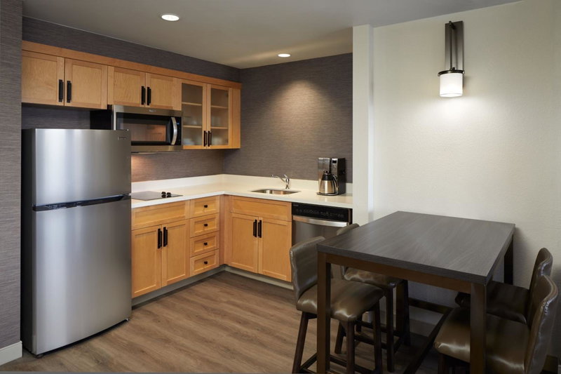 Residence Inn by Marriott Montreal Airport, Saint-Laurent, Canada