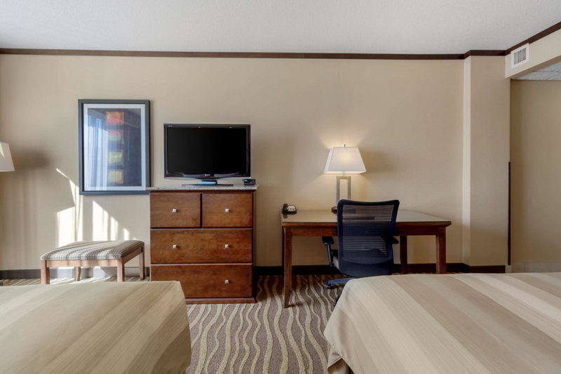 Best Western Premier Denham Inn & Suites, Leduc, Canada