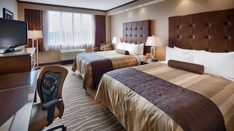 Best Western Premier Denham Inn & Suites, Leduc, Canada