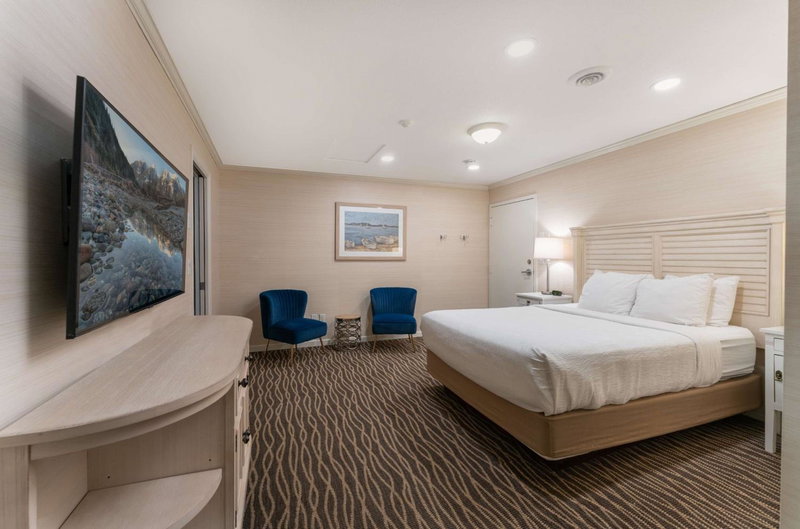 Prestige Beach House, WorldHotels Crafted, Kelowna, Canada