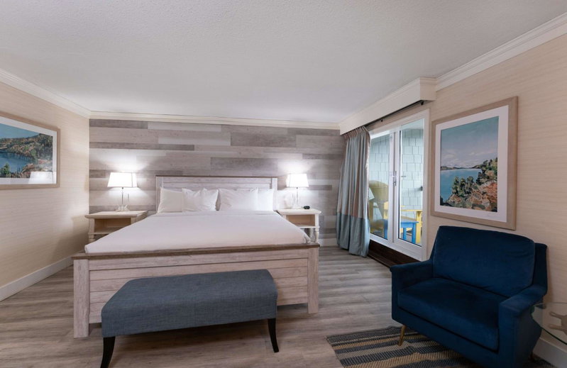Prestige Beach House, WorldHotels Crafted, Kelowna, Canada