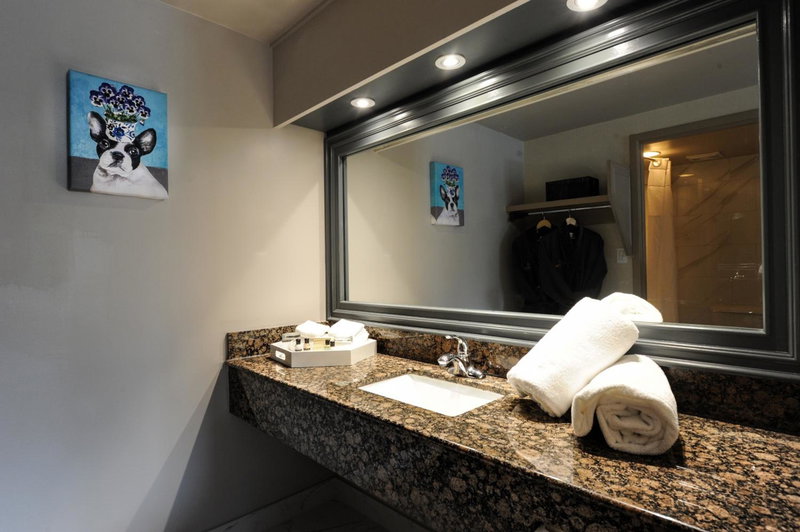 Old Stone Inn Boutique Hotel, Niagara Falls, Canada