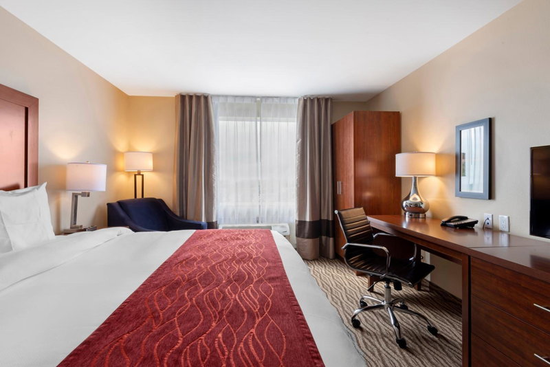 Comfort Inn & Suites, Oshawa, Canada