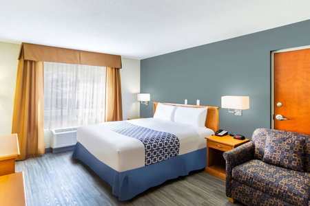 Econo Lodge Inn & Suites Calgary - University, Calgary, Canada