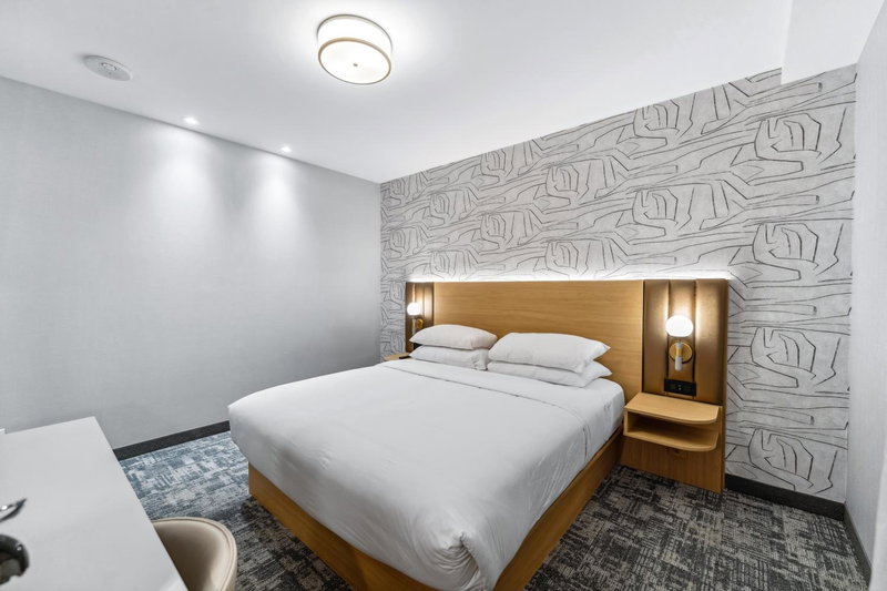 Tower Hotel at Fallsview, Niagara Falls, Canada