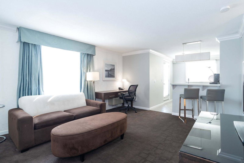 Sandman Hotel & Suites Kelowna, Kelowna, Canada
