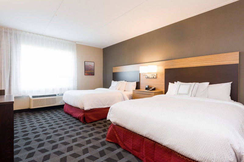 TownePlace Suites by Marriott Edmonton South, Edmonton, Canada