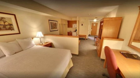 Days Inn & Suites by Wyndham Niagara Falls Centre St. By the Falls, Niagara Falls, Canada