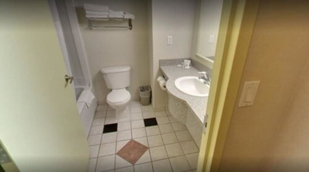 Days Inn & Suites by Wyndham Niagara Falls Centre St. By the Falls, Niagara Falls, Canada