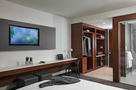 Mere Hotel, Winnipeg, Canada