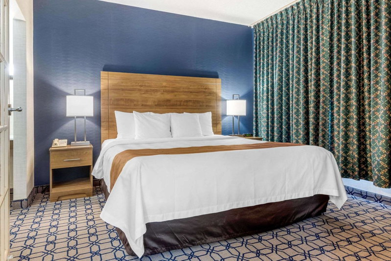 Quality Suites, Oshawa, Canada
