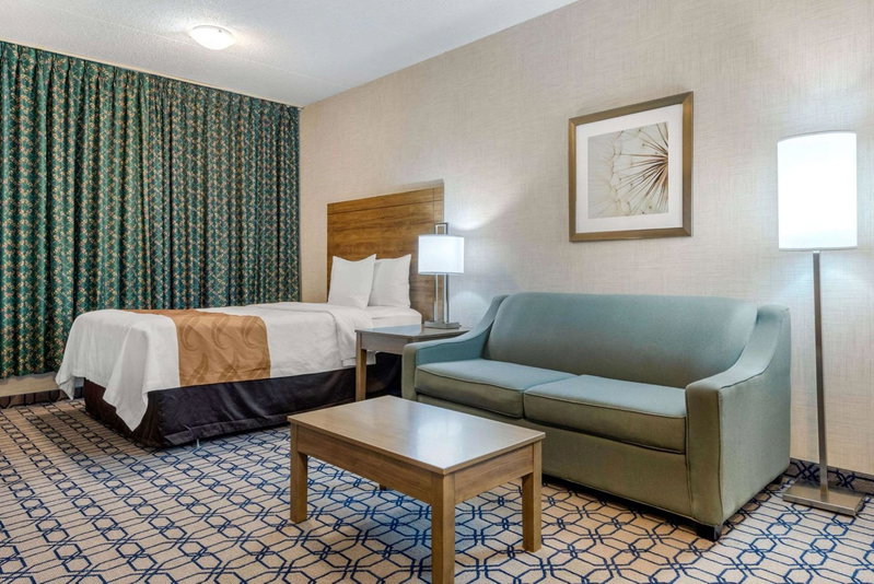 Quality Suites, Oshawa, Canada