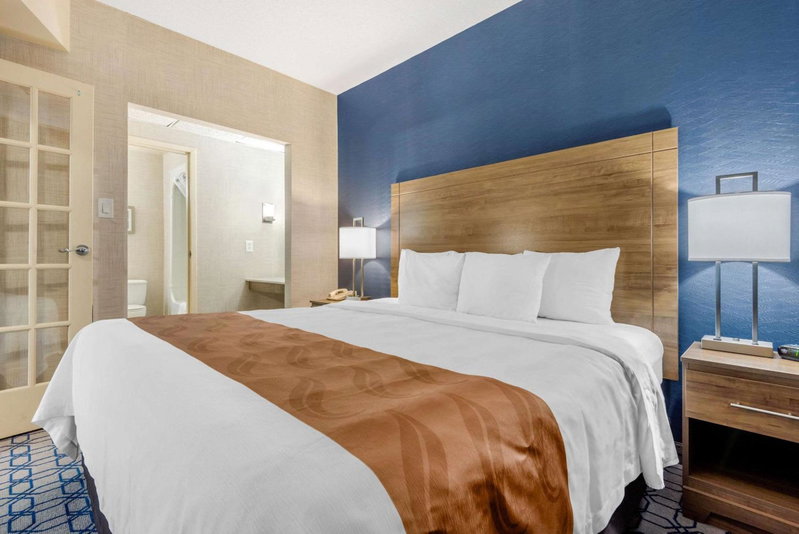 Quality Suites, Oshawa, Canada