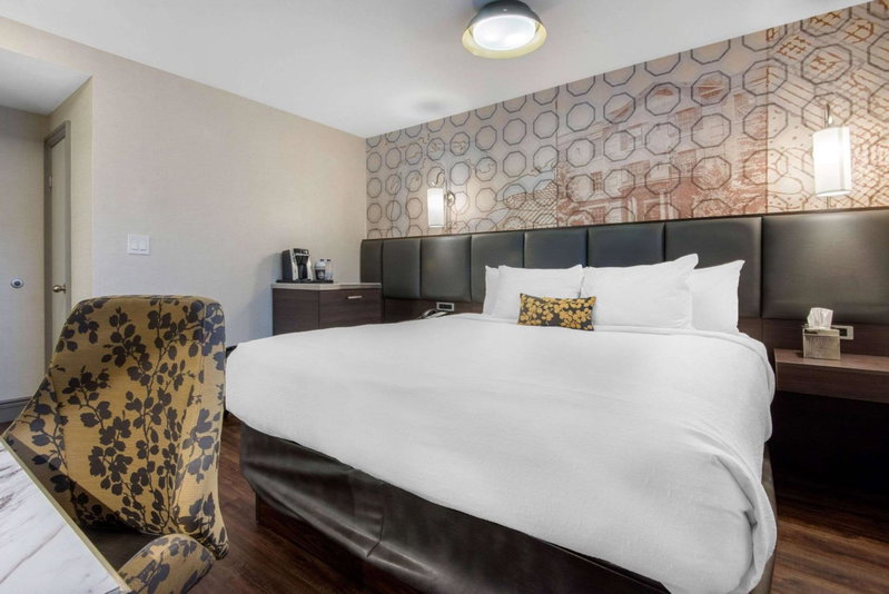 The Champlain Waterfront Hotel, an Ascend Collection Hotel, Orillia, Canada