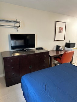 Travelodge by Wyndham Langley, Langley, Canada