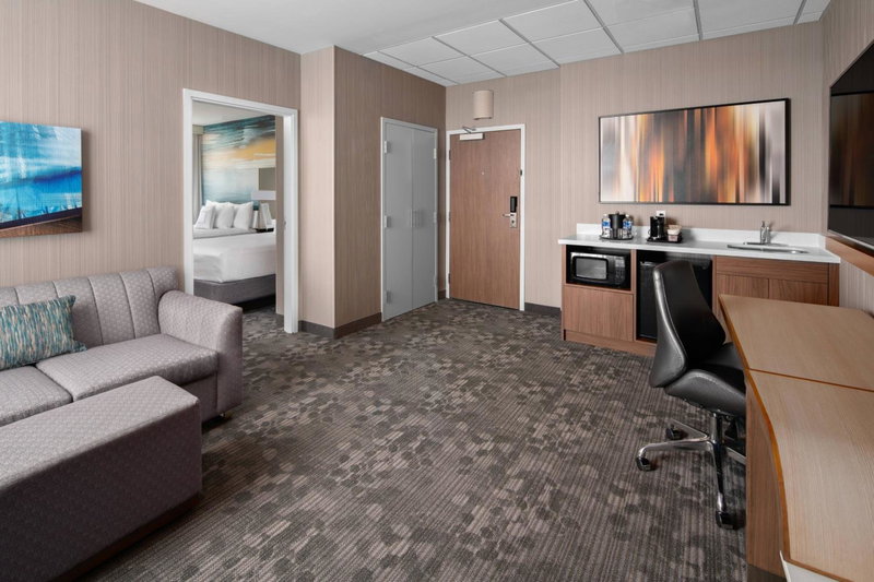 Courtyard by Marriott Edmonton Downtown, Edmonton, Canada
