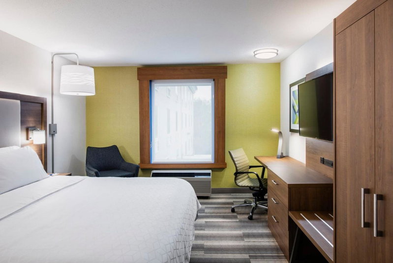 Holiday Inn Express & Suites Saskatoon Centre by IHG, Saskatoon, Canada