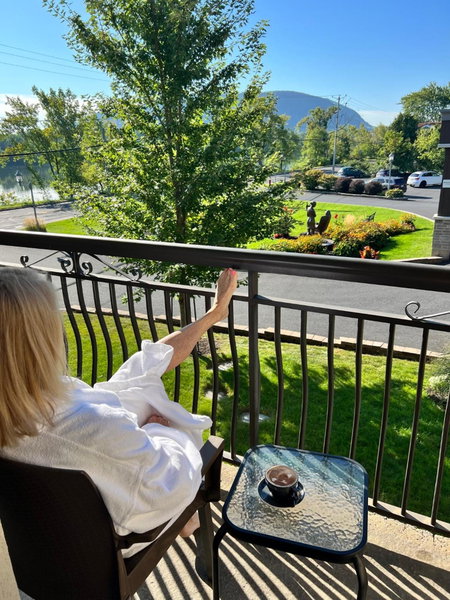 Hôtel Rive Gauche, Beloeil, Canada