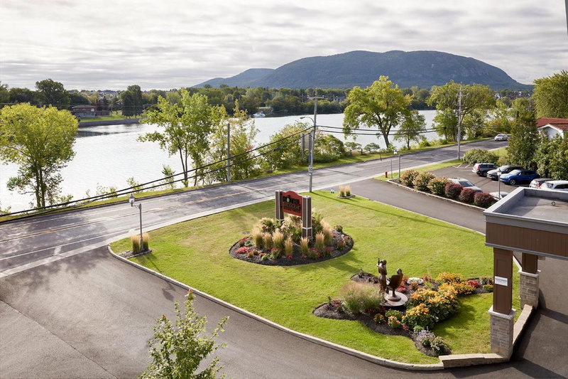 Hôtel Rive Gauche, Beloeil, Canada