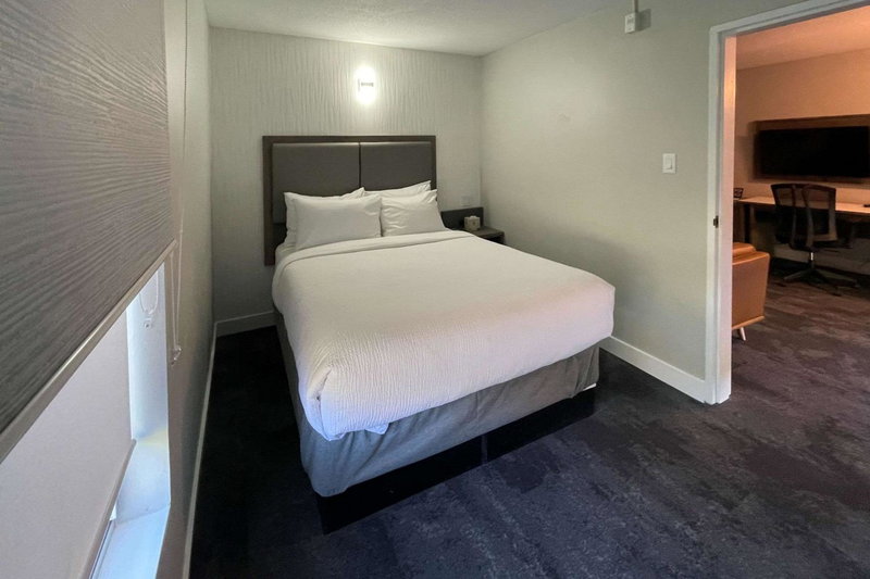 The Vic, an Ascend Collection Hotel, Esquimalt, Canada