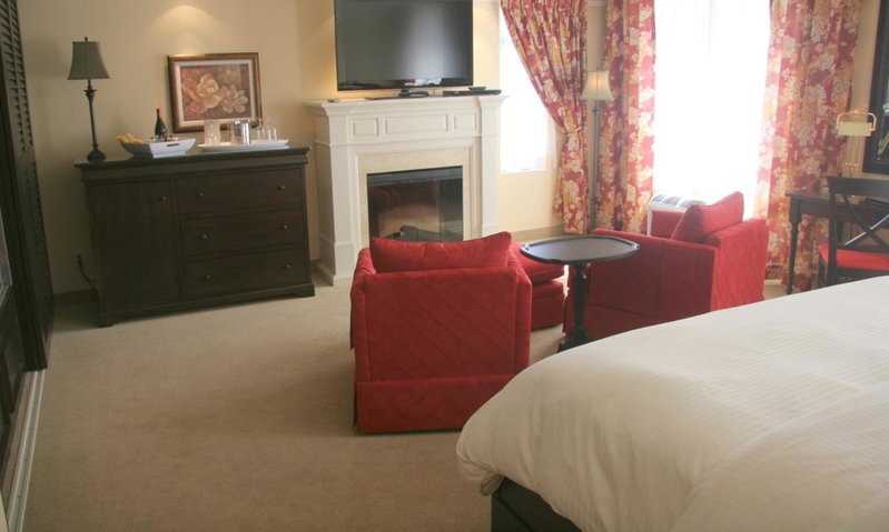 Hotel Vallea Bromont, Tapestry Collection by Hilton, Granby, Canada