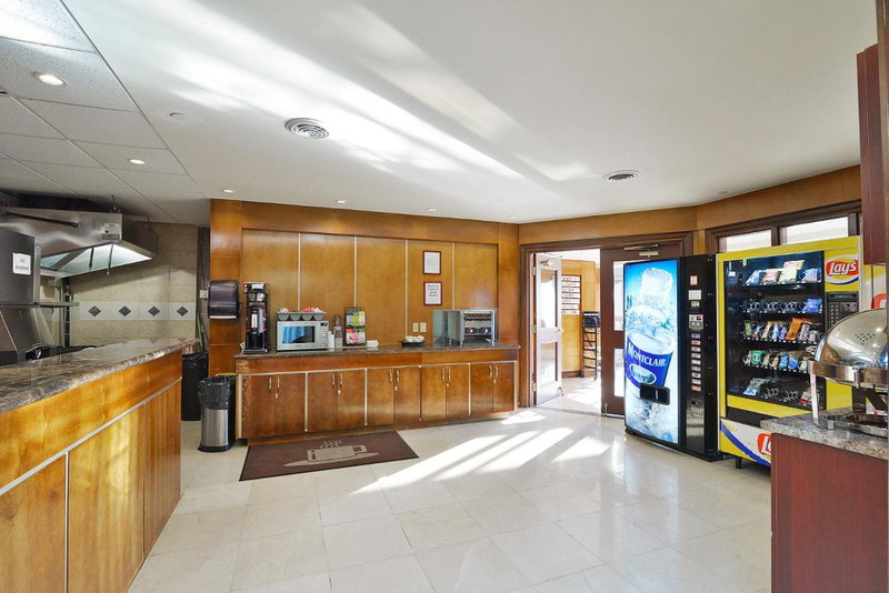 Woodbine Hotel & Suites, West Humber-Clairville, Canada
