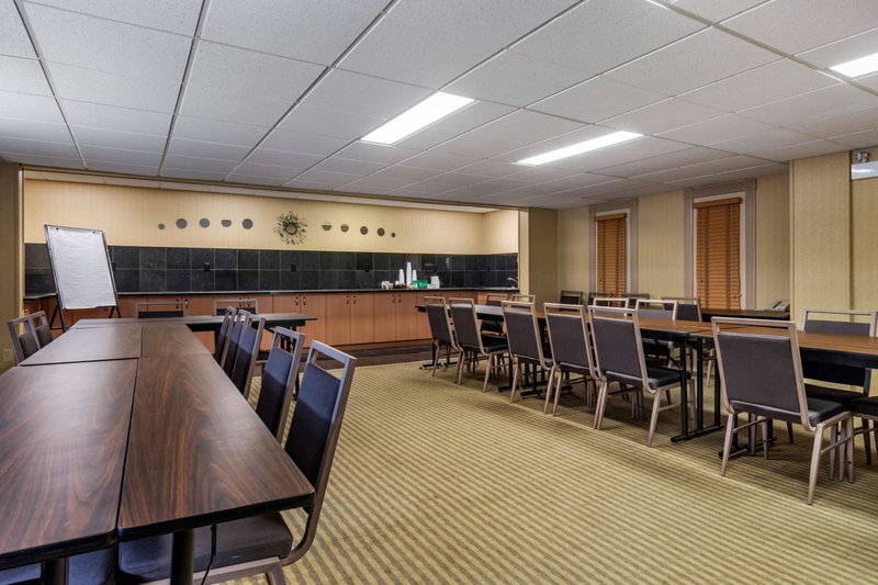 Best Western Marquis Inn & Suites, Prince Albert, Канада