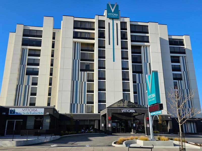Vittoria Hotel & Suites, Niagara Falls, Canada