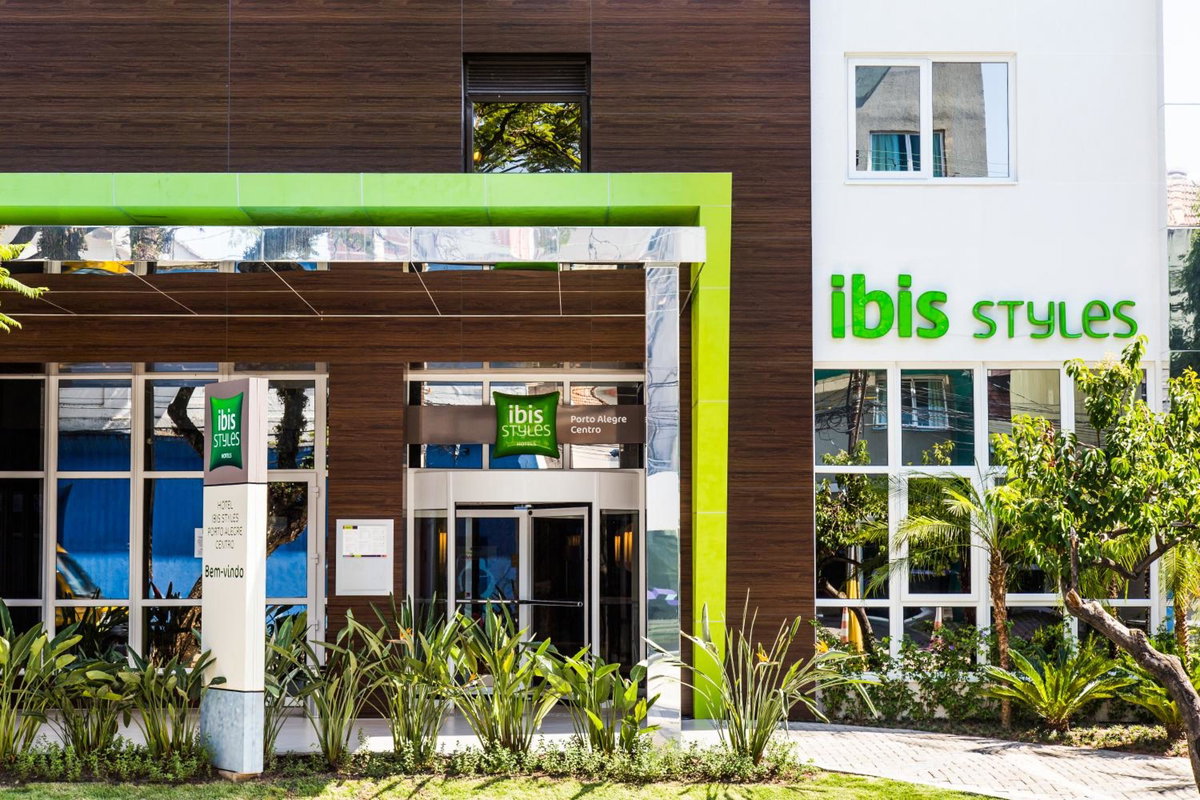 Ibis Styles Porto Alegre Centro - proximo rodoviaria, Araujo Vianna e hospitais, Brazil