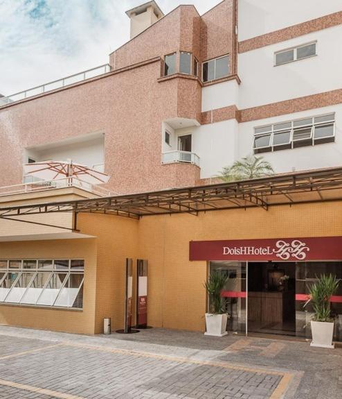 Hotel Dois H, Brazil