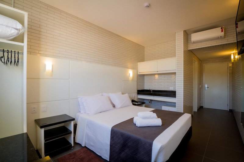 Hotel Confiance Barigui, Curitiba, Brazil