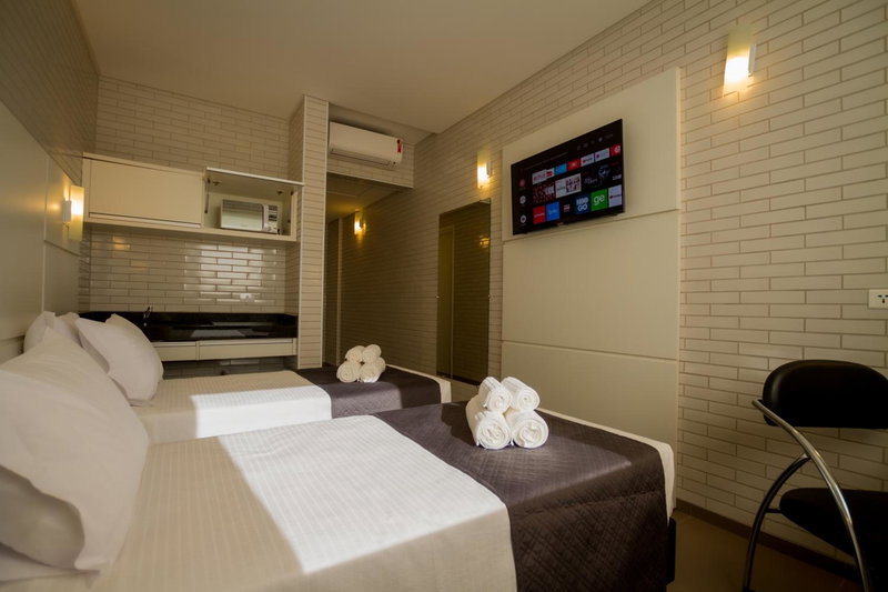 Hotel Confiance Barigui, Curitiba, Brazil
