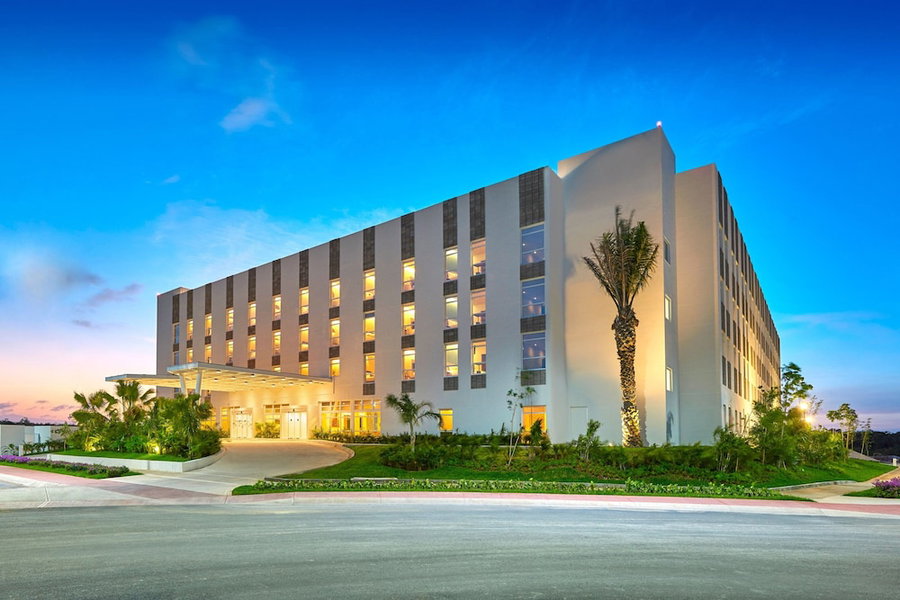 City Express Plus by Marriott Cancún Aeropuerto Riviera, Cancun, Mexico