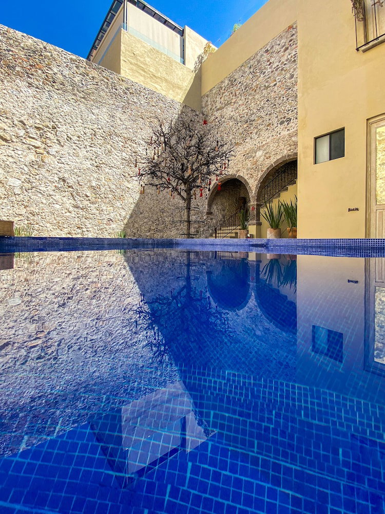 Hotel Nena, Mexico